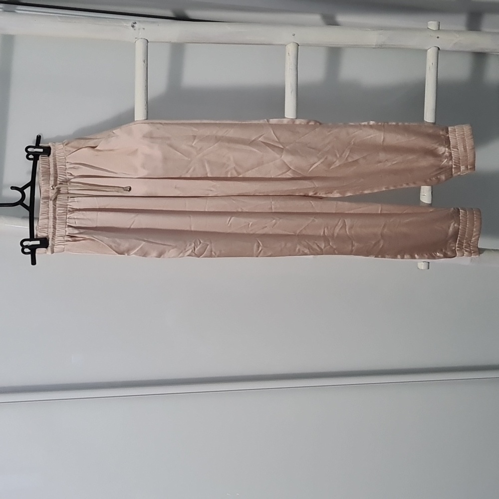 Meshki S silky feel pants - Picture 1 of 3